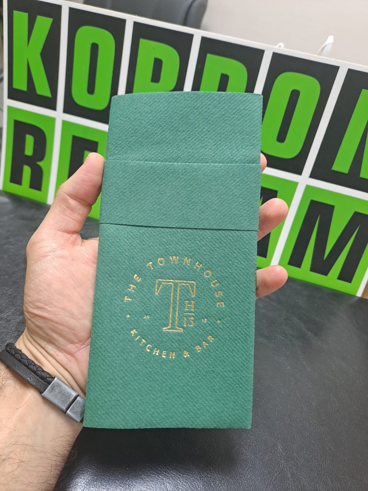 Yeşil Renkli Airlaid Cepli Peçete